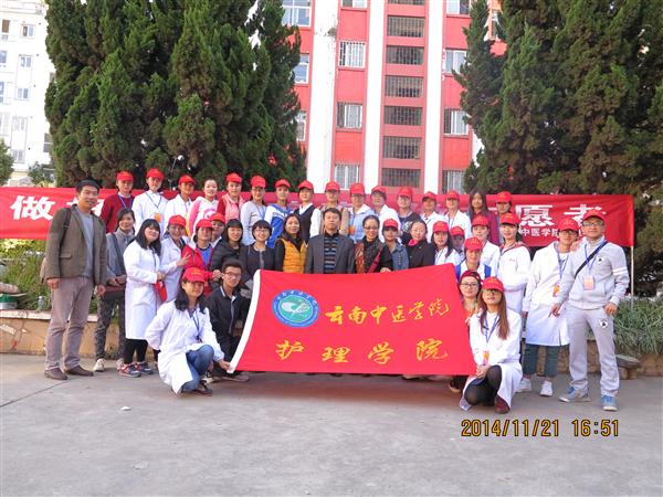 合影2.JPG